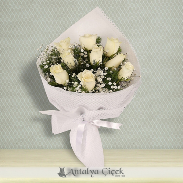 9 white roses bouquet Resim 1