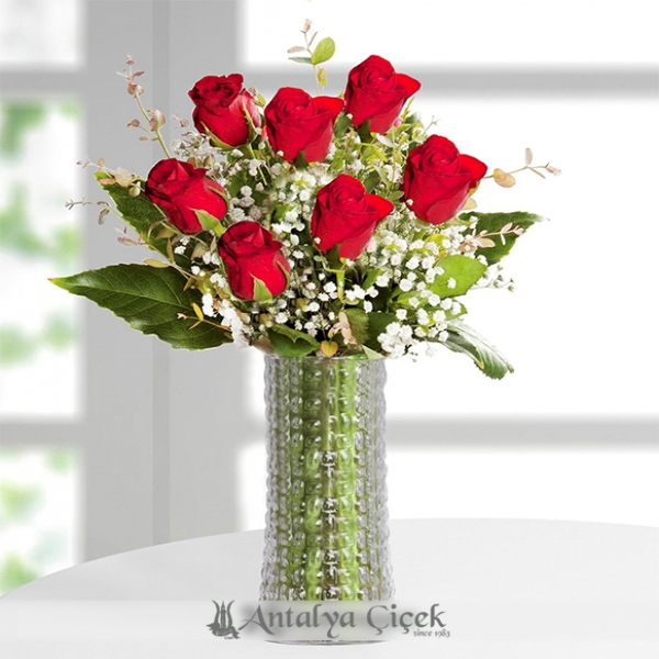 Flower arrangement of 7 red roses Resim 1