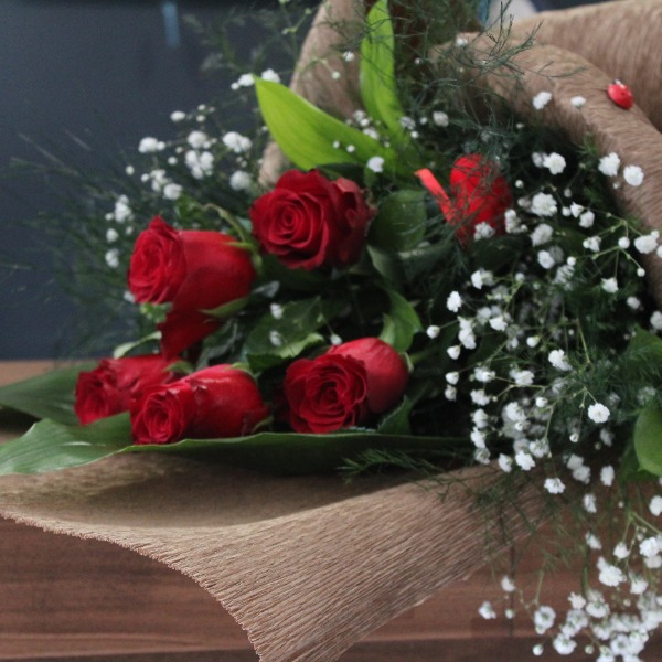 5 Red Roses Bouquet Resim 1