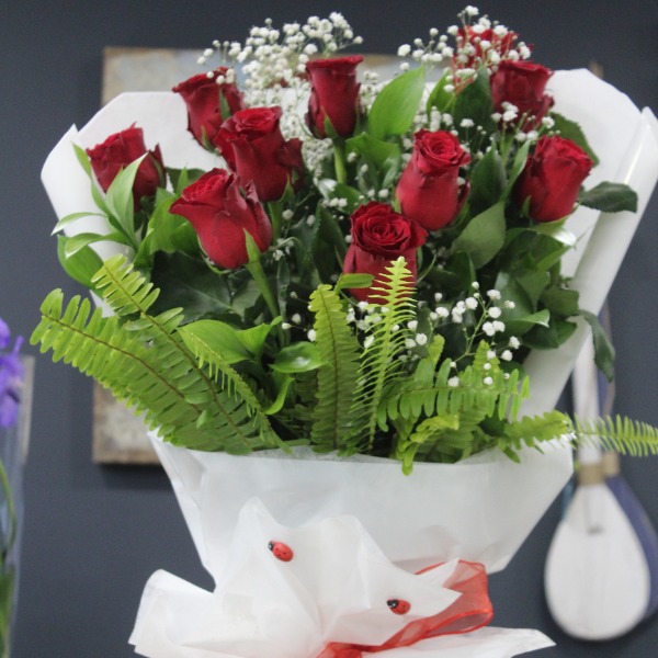 10 Red Roses Bouquet Resim 1